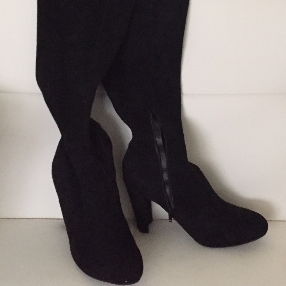 Faux suede Rue21 black thigh high boots